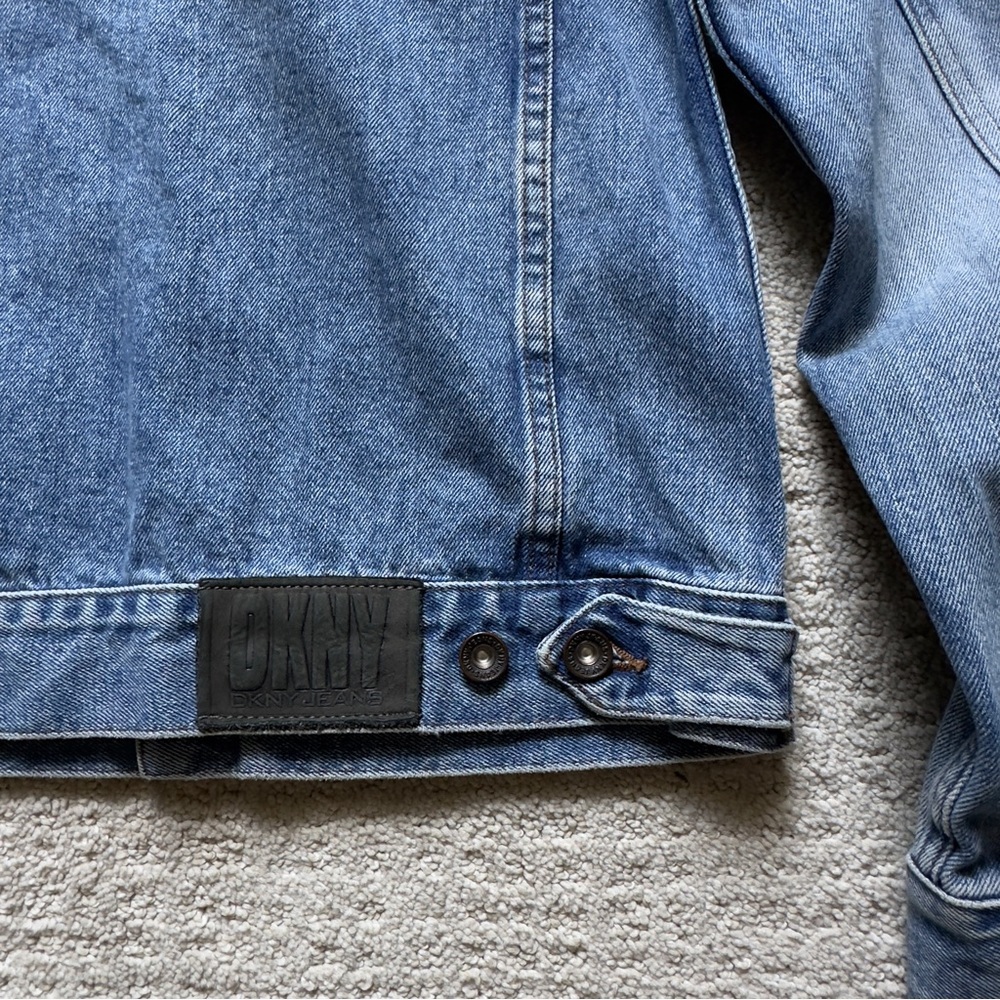 VIntage 90's DKNY Jeans Fitted Denim Jacket - Picture 9 of 9